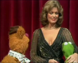 Celeb.phyllisgeorge-is.hot
