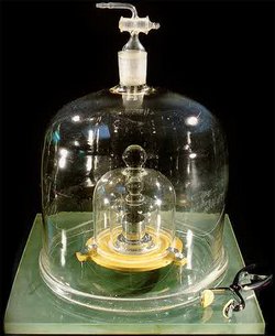 250px-Kilogram