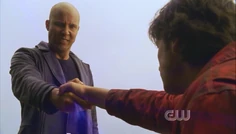 http://smallville.wikia