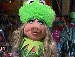 Kermit-piggyoutfit