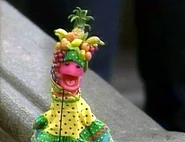 Worm.carmenmiranda