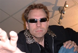 FrankMorphscapePose2.jpg