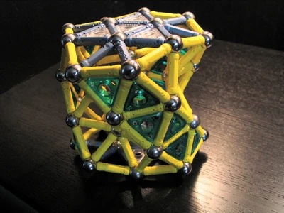 Spiral deltahedron.jpg