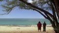 4x01 HurleyBernardBeach.jpg