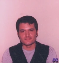 Gabriel Gama dubs the Spanish version of Jin on Season 1
