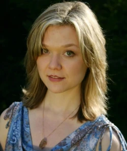 Ariana Richards - Park Pedia - ...