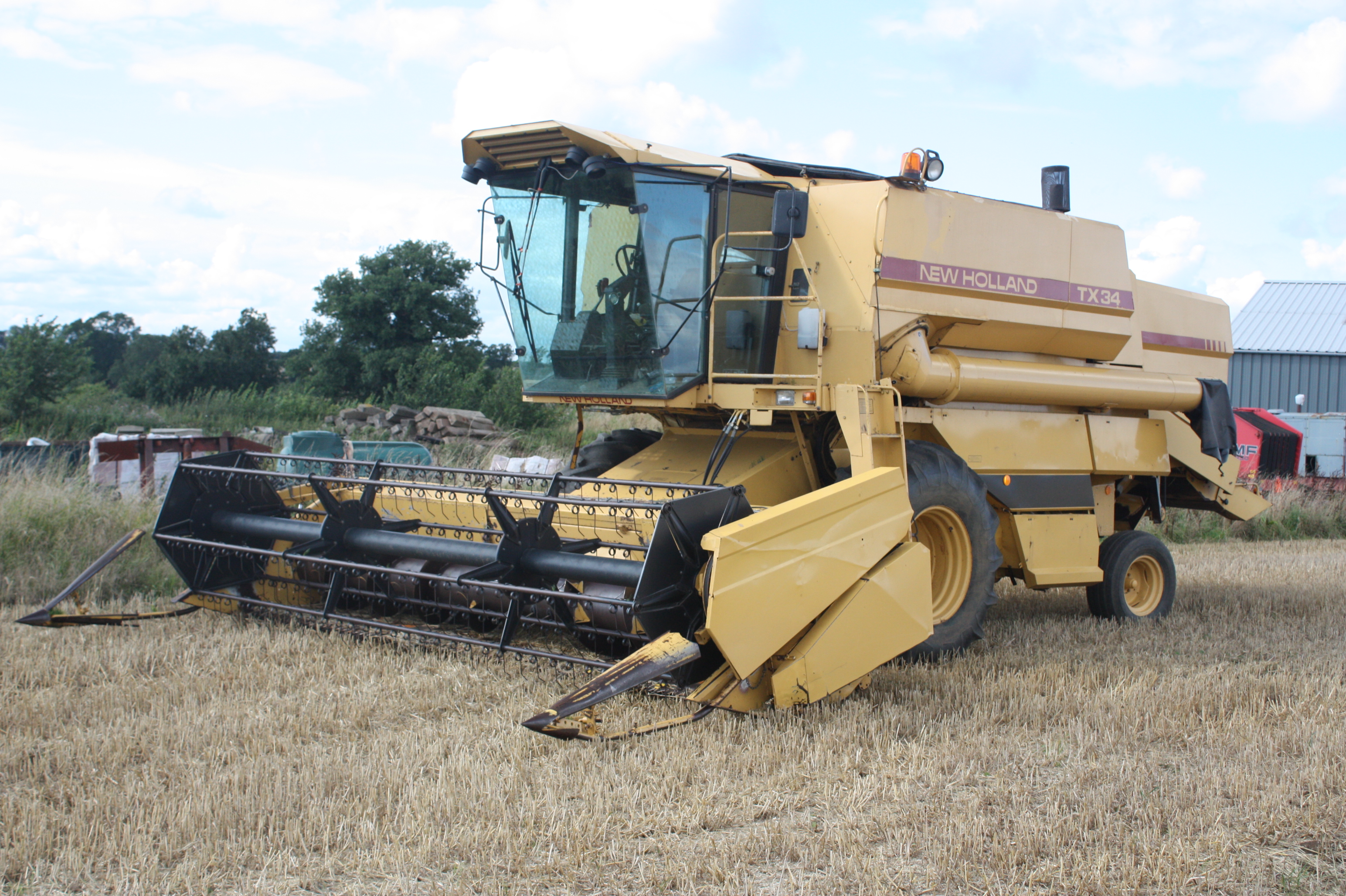 list-of-combine-harvester-manufacturers-tractor-construction-plant