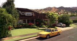 4x04KateHaus