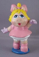 BabyPiggyCakeTopper