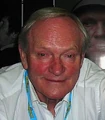 Julian Glover.jpg