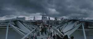 Milleniumbridgehp6