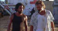 4x05 Frank-Sayid-Frachter