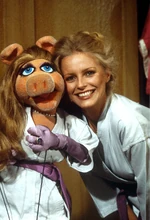 Cheryl-ladd-piggy