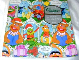 Hallmarkwrappingpaper1