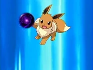 EP468 Eevee lanzando bola sombra