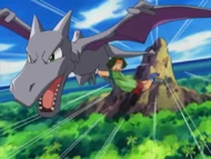 EH15 Aerodactyl volando