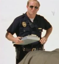 3x01-officer-pool