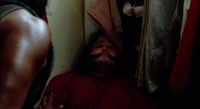 4x03 Hurley in the closet