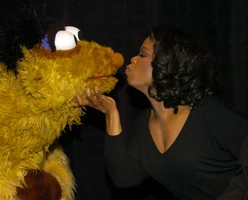 Mos oprah kiss