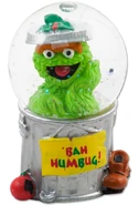 Oscarminisnowglobe
