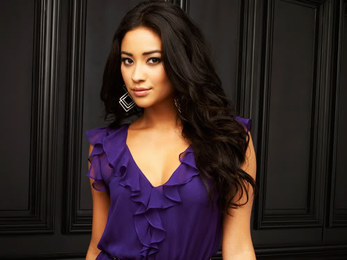 http://images4.wikia.nocookie.net/__cb20100628023860/prettylittleliars/images/9/9e/Emilyfields3.jpg