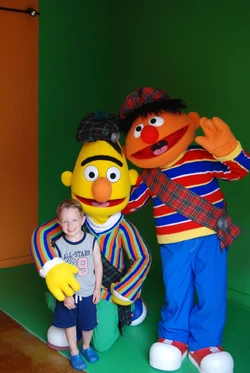 Bert&Ernie-Walk-Arounds-2009