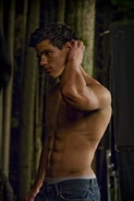 Taylor-as-Jacob-2-jacob-black-8252908-452-678