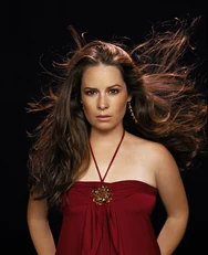 holly marie combs