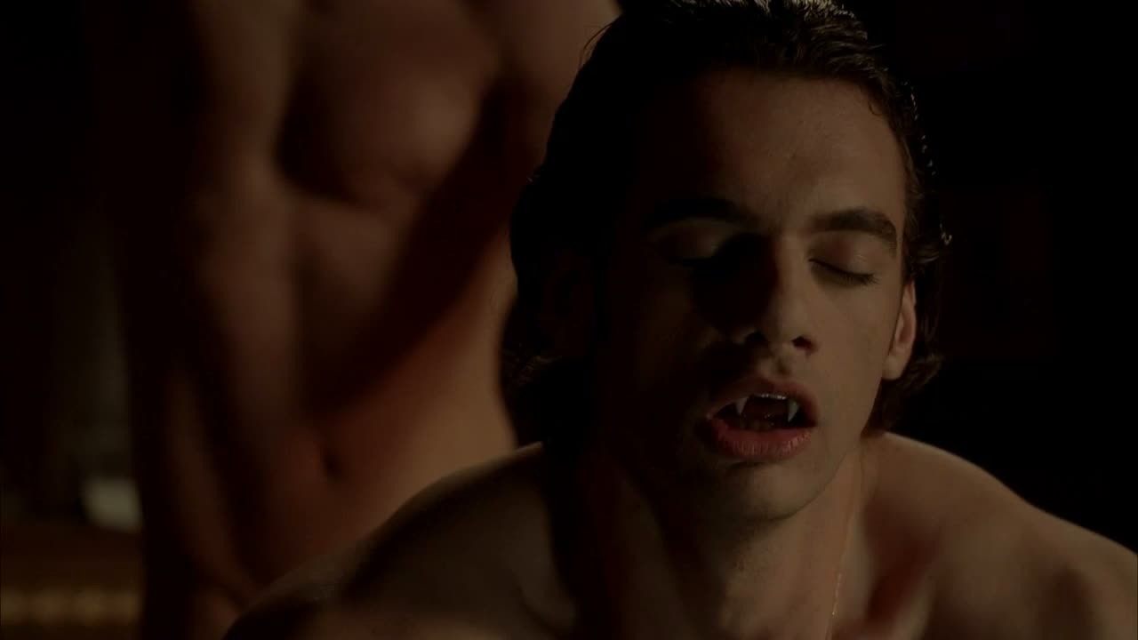 3x08_-_eric_and_talbot_having_sex.jpg