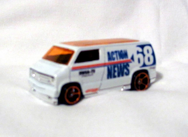 FileCustom 77 Dodge Vanjpg