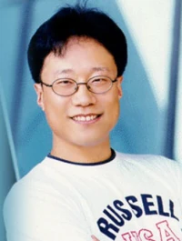 Damuhyeon Ryu dubs the voice of Sawyer