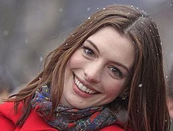 Anne-Hathaway
