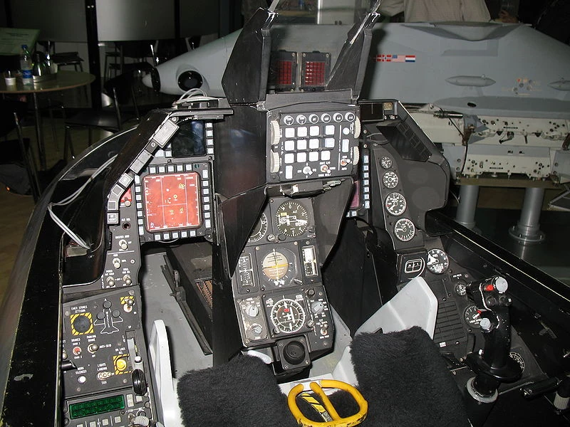800px-F16 Cockpit, Asian f 16 cockpit. 800px-F16 Cockpit, Asian