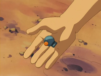 EP307 Medalla Puño
