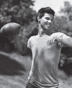 Taylor-lautner-814
