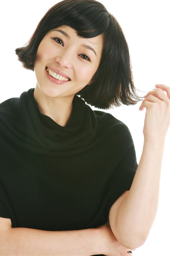Lee Yoon Sung - New Photos