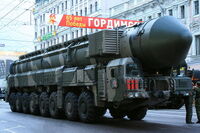 800px-Topol-М 4.5.2010