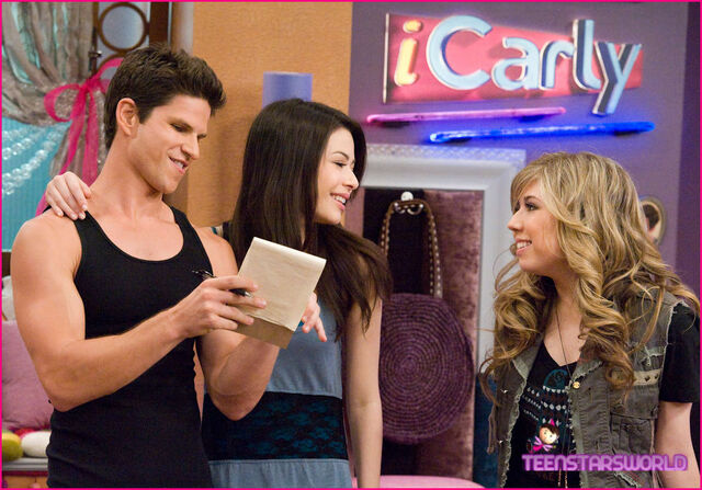 Icarly Idiot