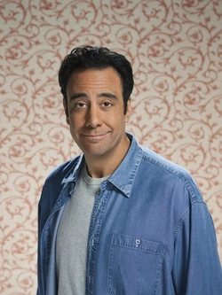 Brad-Garrett-1