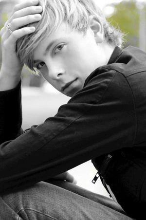 Riker Lynch - Glee Wiki