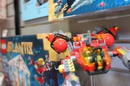 7984 Deep Sea Raider 13