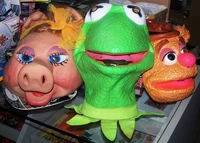 Cesar-MuppetShowMasks(1980s)-Kermit(Latex)MissPiggy(Latex)Fozzie(PVC)