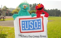 USO-Elmo&RositaEducationTour-Germany2010-Sesame 1