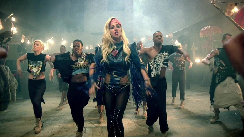 Lady Gaga S Outfits No 53 Blue Leather Outfit Al En Taringa Someone get dan brown on the phone.). taringa