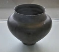 Römischer Schultertopf, Hetjens-Museum Düsseldorf (DerHexer).JPG