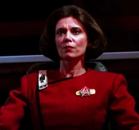Kapitan Rachel Garrett na mostku U.S.S. "Enterprise" NCC-1701-C, alternatywny 2366 rok