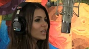 Vic sings pretty