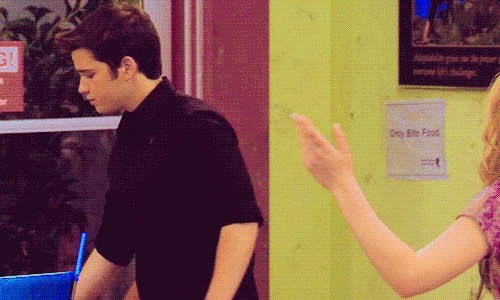 ILMMkiss01b.gif