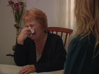 1x7 Bonnie cries