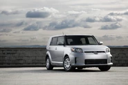 2011scionxb000
